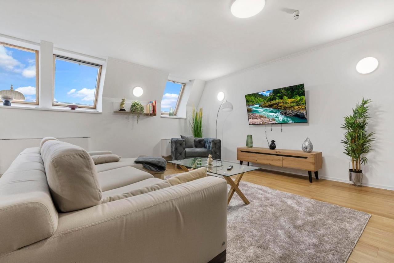 Family Hub In Centre Apartment Братислава Екстериор снимка