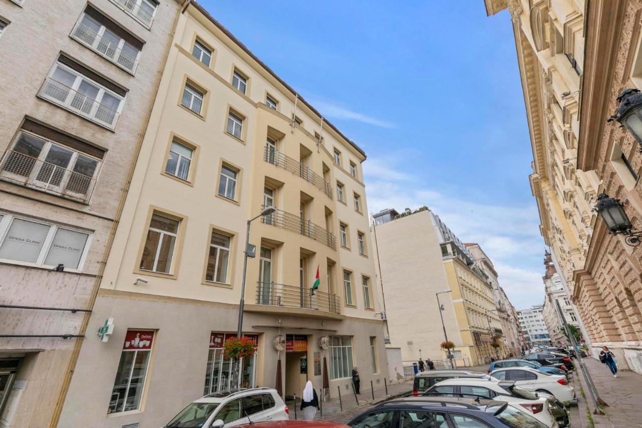 Family Hub In Centre Apartment Братислава Екстериор снимка
