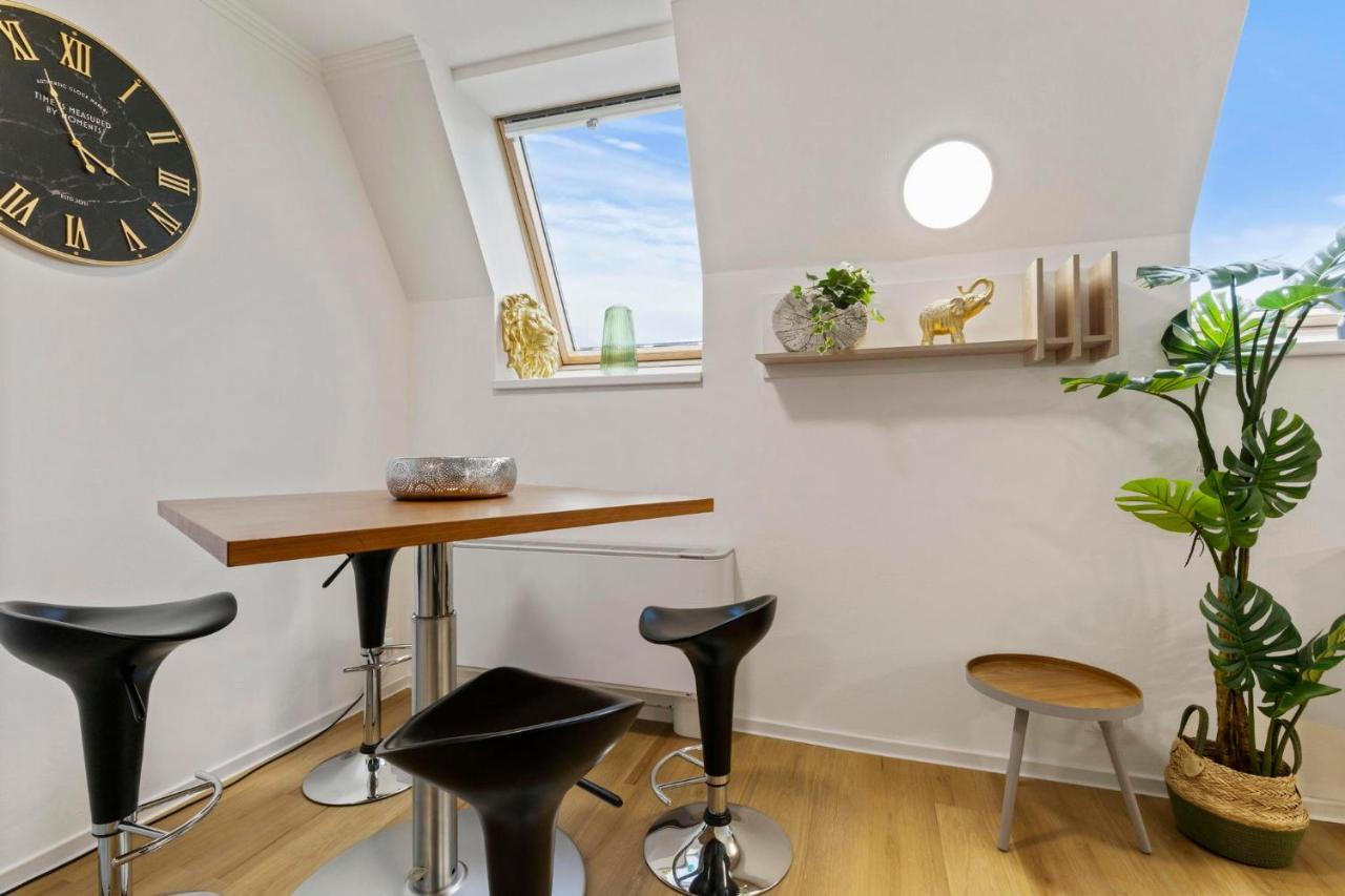 Family Hub In Centre Apartment Братислава Екстериор снимка