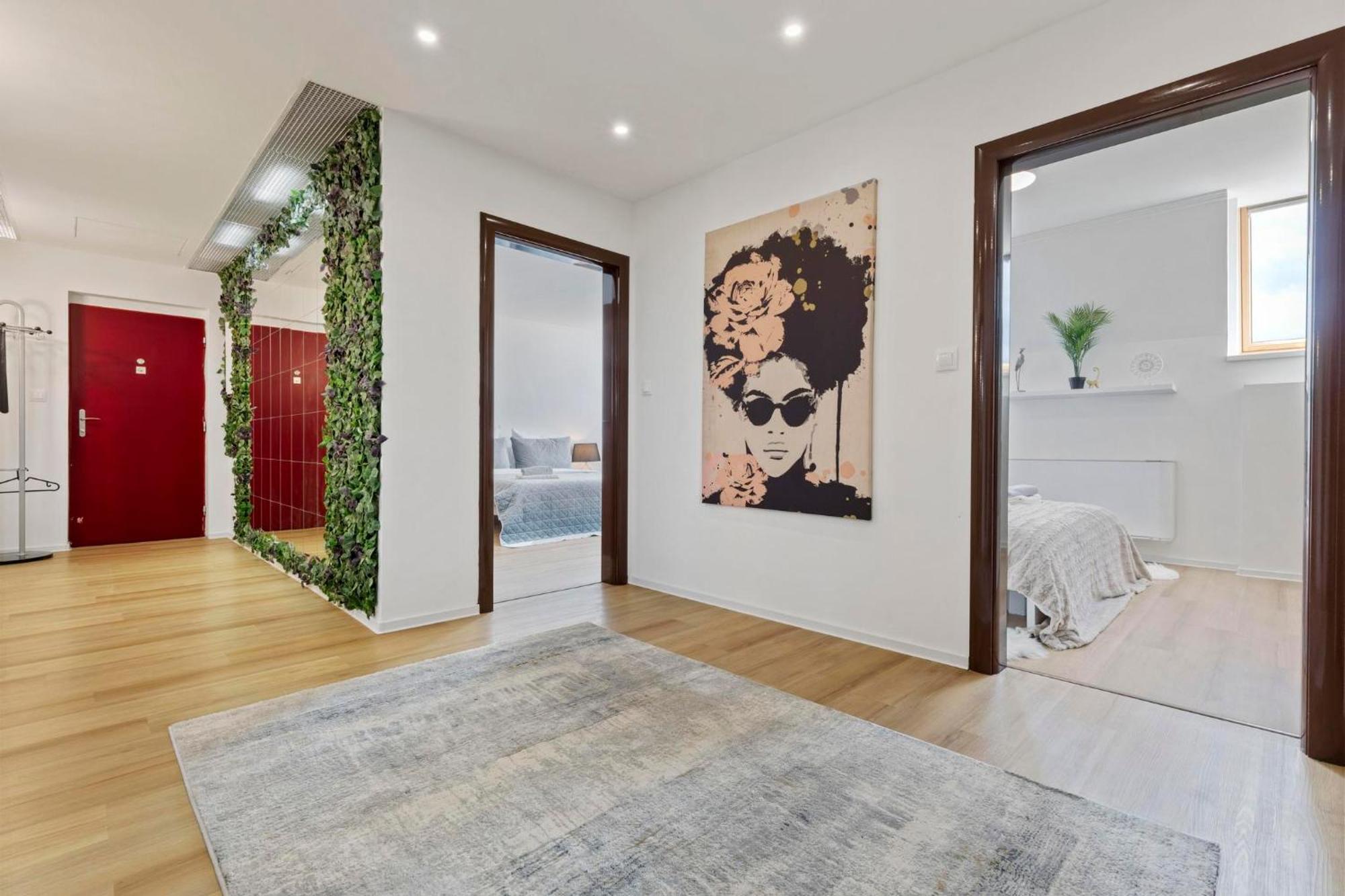 Family Hub In Centre Apartment Братислава Екстериор снимка