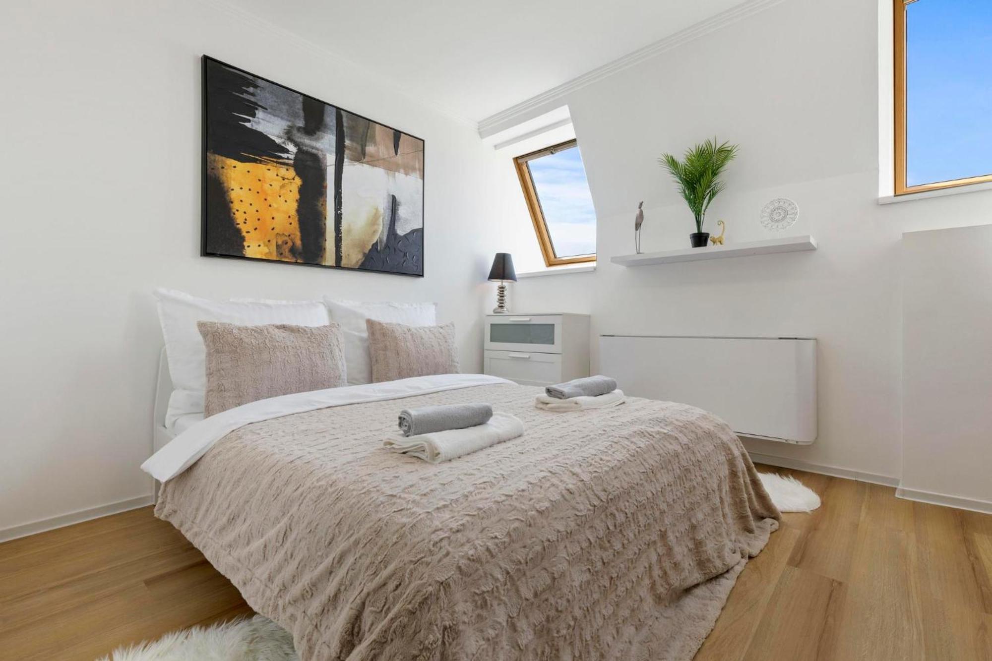 Family Hub In Centre Apartment Братислава Екстериор снимка